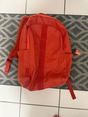 Away F.A.R. Active Backpack 26 L Outdoor Daypack with lock